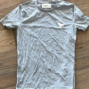 Abercrombie & Fitch Heather Gray Short Sleeve Tee